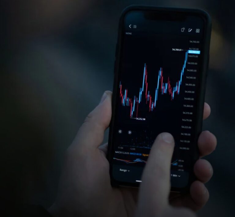 ارتفاع مؤشر السوق السعودي 0.6% ليغلق عند 10549 نقطة في أول تعاملات السنة، وتداولات 2025 تنخفض 30%
