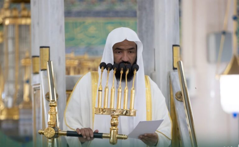 إمام المسجد النبوي: تقوى الله والإيمان والعمل الصالح مفتاح السعادة الحقة في الدنيا والآخرة